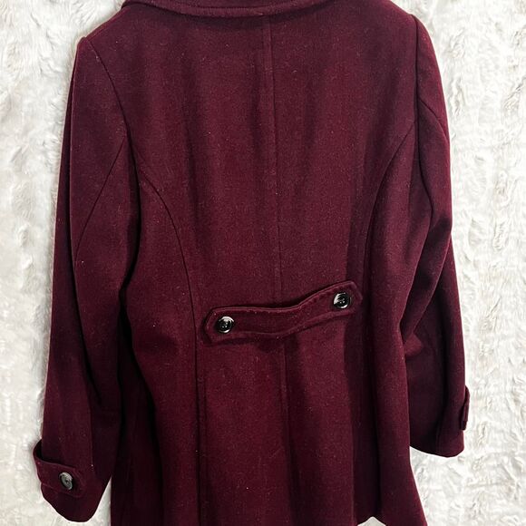 St. John's Bay Women's Burgundy Button Up Peacoat - Picture 2 of 8